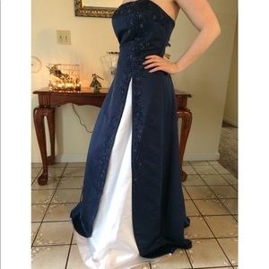 Beautiful Blue & White Prom Dress/Formal Gown